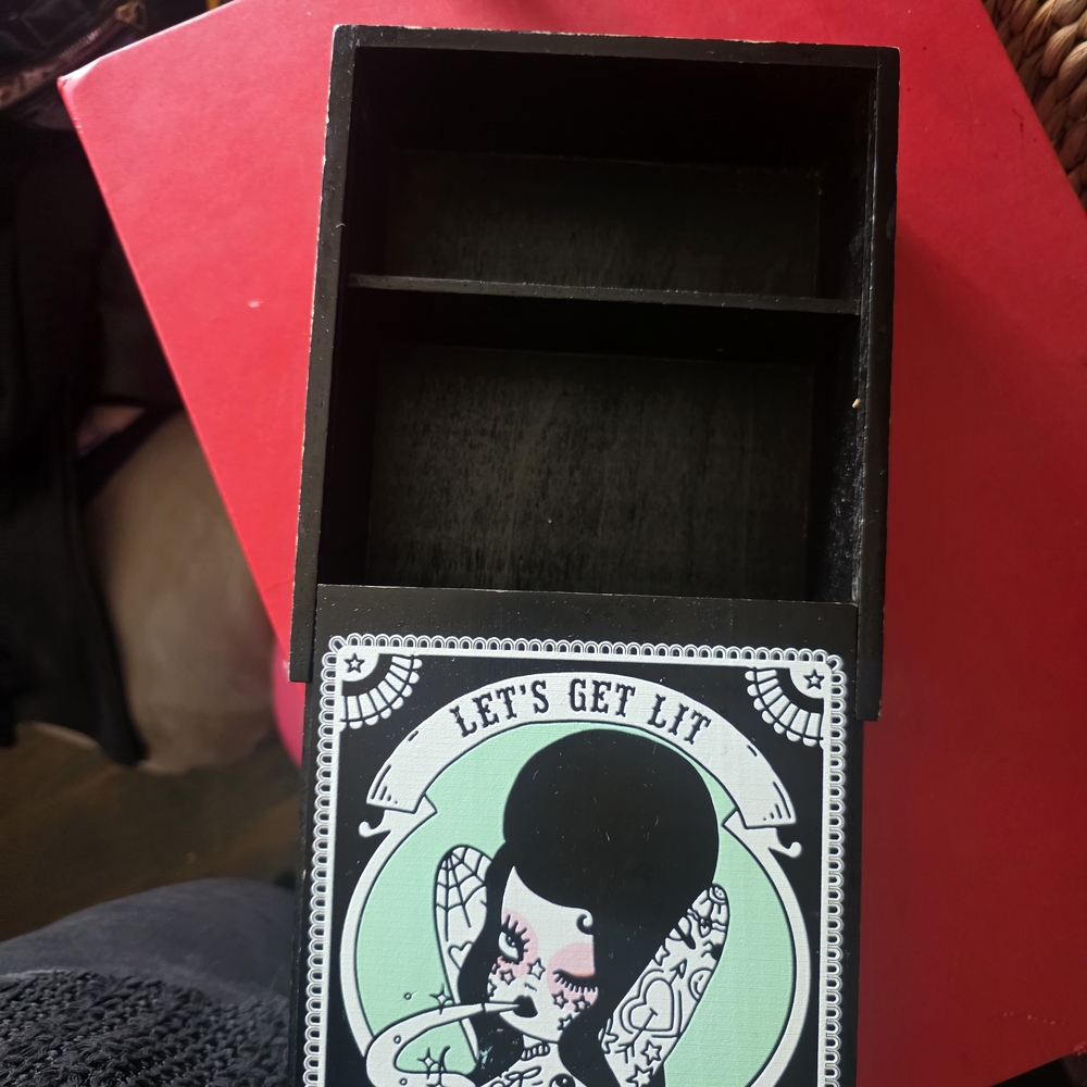 VALFRE JEWELRY Box - Picture 3 of 4